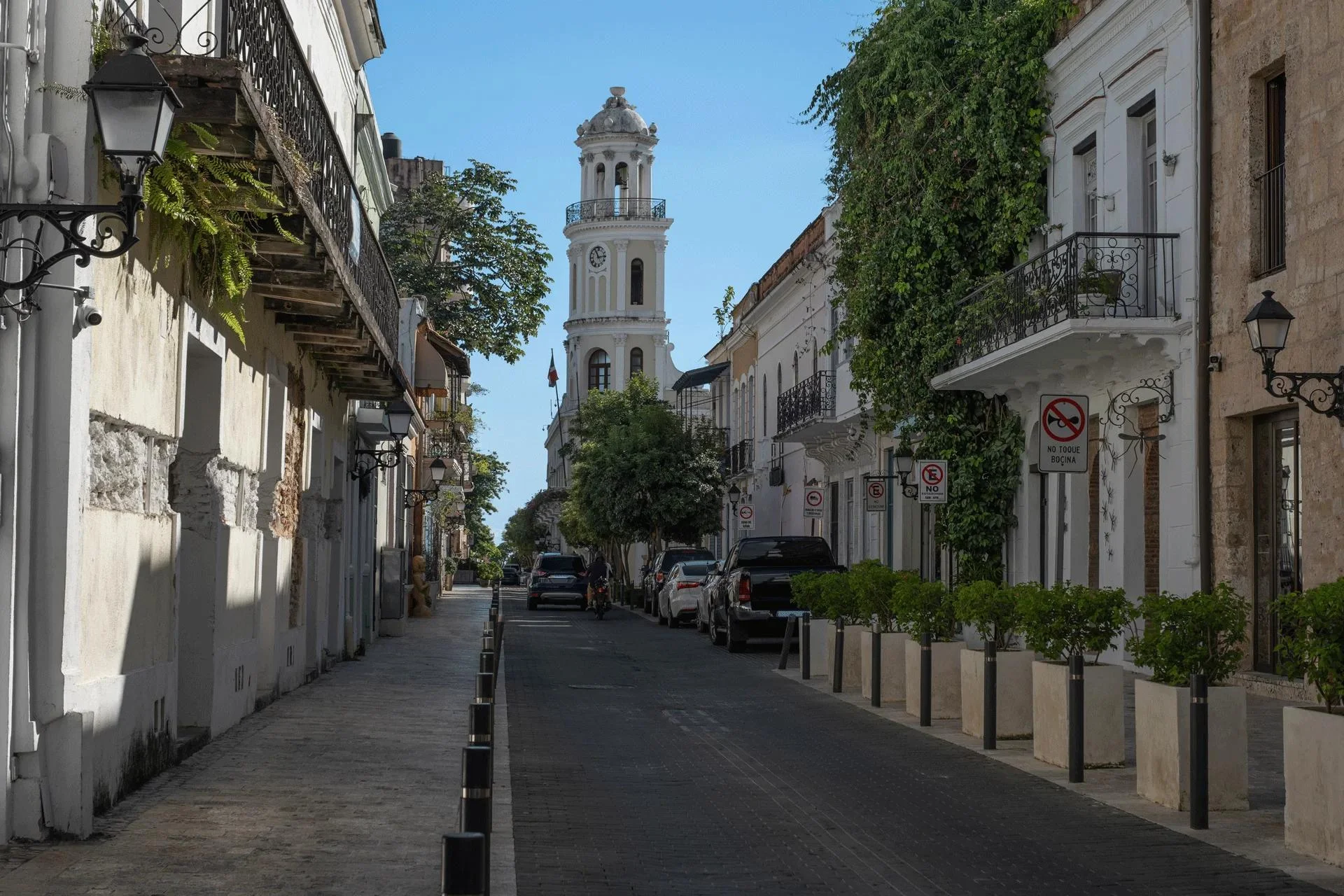 RM-Travel-&-background-Santo Domingo1